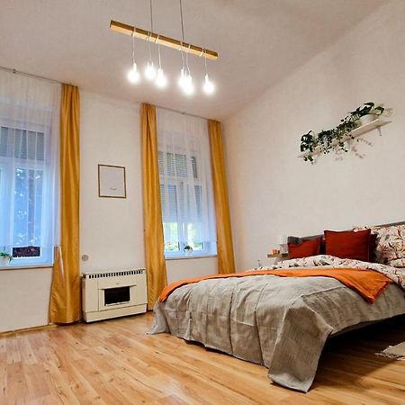 Pearl Apartman Apartment Gyor Exterior photo